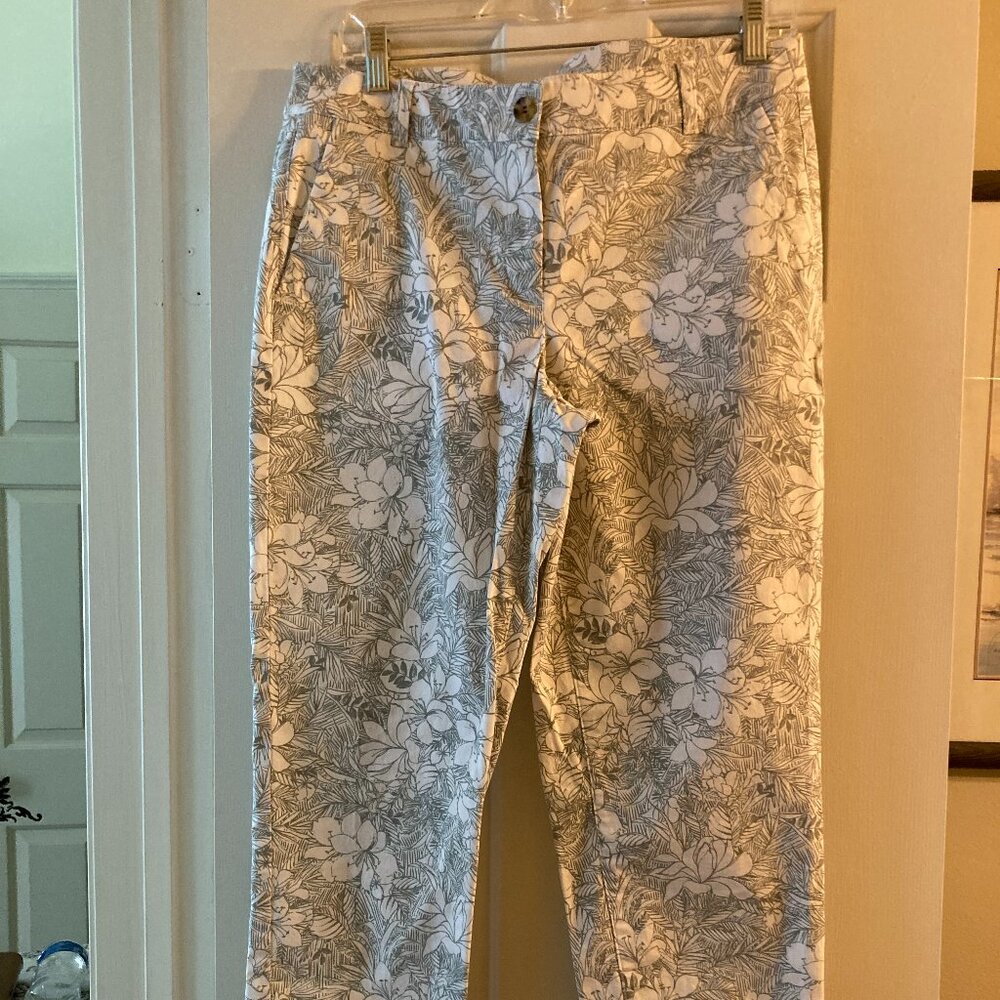 TALBOTS  MINT GREEN PREPPY  HIGH RISE JEANS  SIZE 8